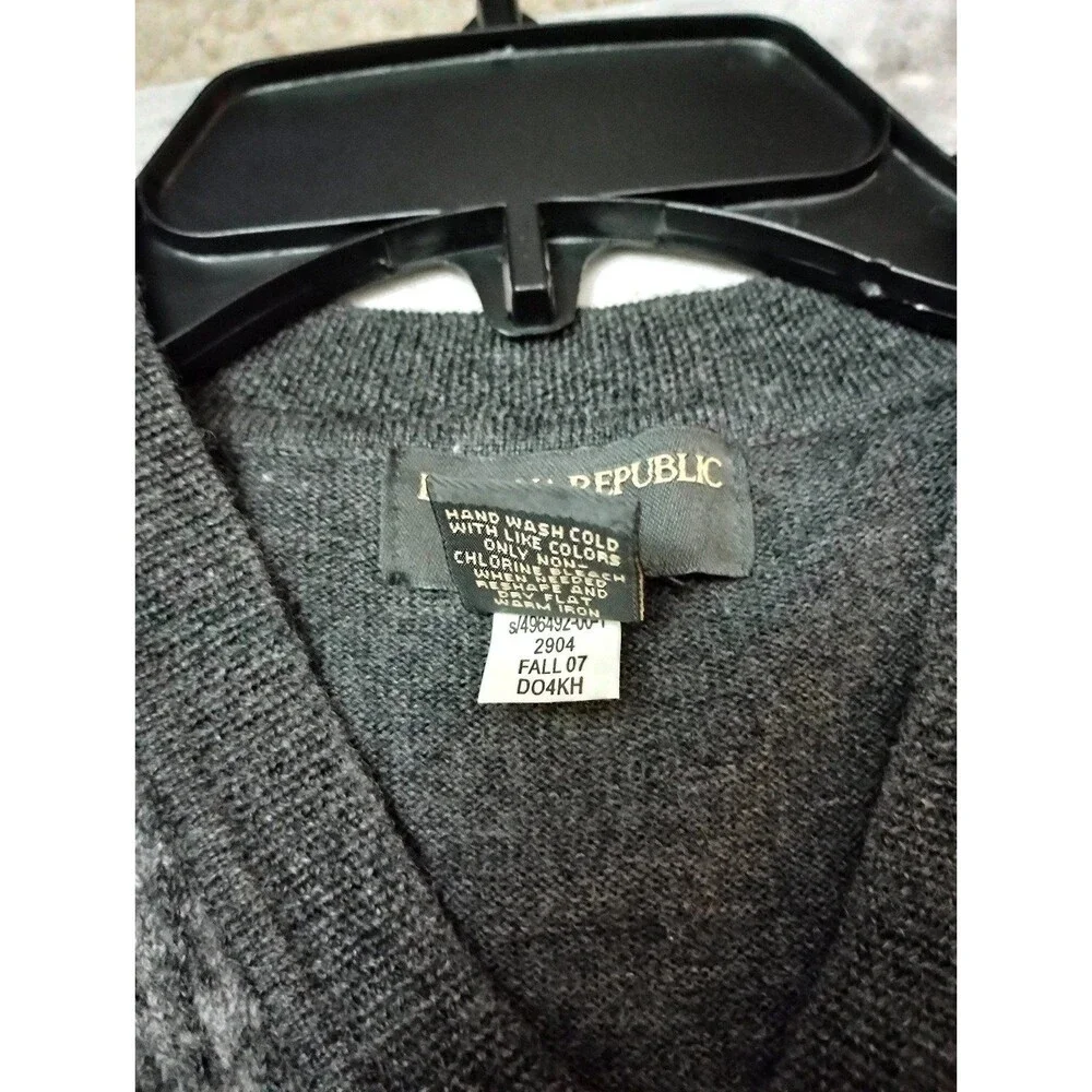 Banana Republic 100% Merino Wool Sweater Vest Size Large